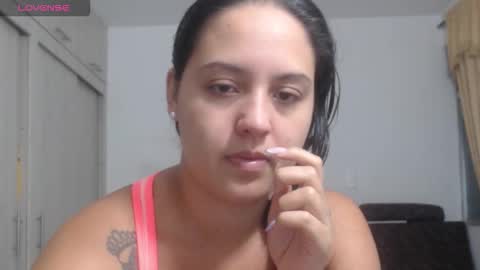  ALEJANDRO Y EMILY  online show from 11-30-25, 12:14