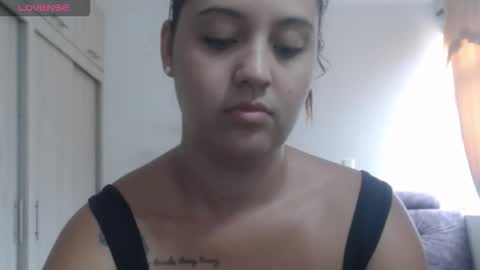  ALEJANDRO Y EMILY  online show from 12-05-25, 06:37