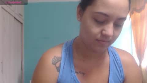 Snapshot of couple_sexandlove chatting on 01-12-26, 02:55 ALEJANDRO Y EMILY online show from 01-12-26, 02:55