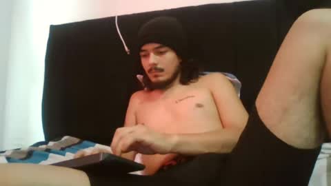 Snapshot of couplehot0917 chatting on 06-13-26, 02:37 Lucia And Daniel online show from 06-13-26, 02:37