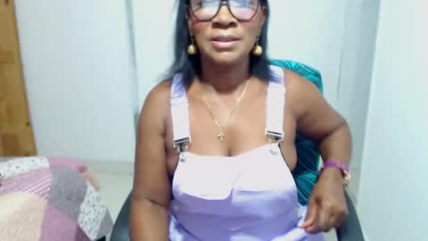 Snapshot of couplehot4uxx chatting on 03-01-26, 04:47 luckyalysonXXX online show from 03-01-26, 04:47