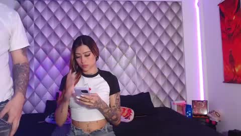 Couplelatin online show from 03-22-26, 07:39