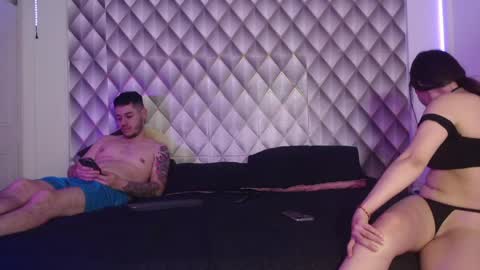 Couplelatin online show from 04-02-26, 10:02