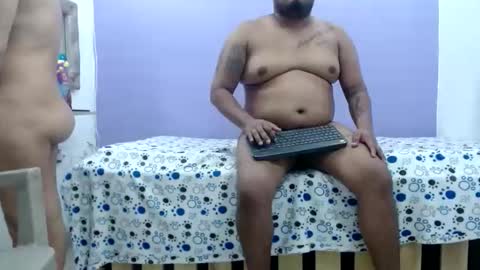 Snapshot of couplelustful chatting on 11-20-25, 02:01 helena and andres online show from 11-20-25, 02:01