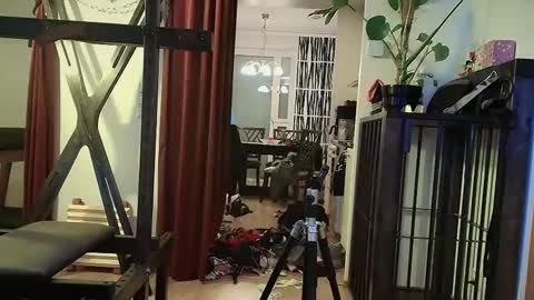 Sandra and Tom online show from 03-06-25, 02:30