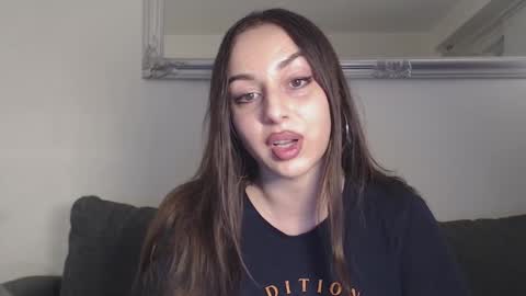 Snapshot of courtney_lux chatting on 12-17-24, 06:09 Courtney online show from 12-17-24, 06:09