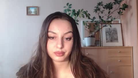 Snapshot of courtney_lux chatting on 01-27-25, 07:45 Courtney online show from 01-27-25, 07:45