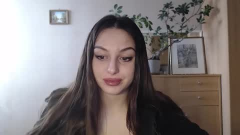 Snapshot of courtney_lux chatting on 01-28-25, 07:53 Courtney online show from 01-28-25, 07:53