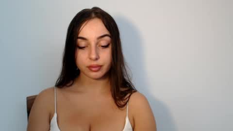 Snapshot of courtney_lux chatting on 09-19-25, 02:07 Courtney online show from 09-19-25, 02:07