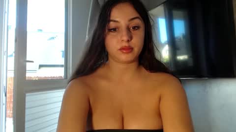 Snapshot of courtney_lux chatting on 09-21-25, 01:46 Courtney online show from 09-21-25, 01:46