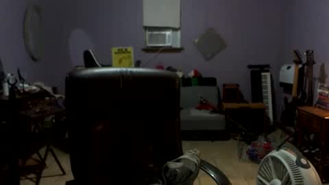 Snapshot of courtshipdating chatting on 11-09-25, 01:04 Harry online show from 11-09-25, 01:04