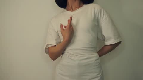 Yui online show from 01-30-25, 10:08