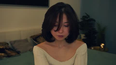 Yui online show from 02-02-25, 10:13