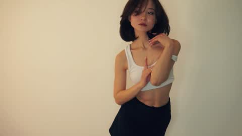 Yui online show from 02-03-25, 02:02