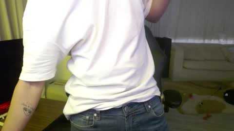 Snapshot of cowboy_co chatting on 11-14-25, 04:11 cowboy_co online show from 11-14-25, 04:11