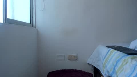 Snapshot of cowmarce chatting on 12-19-25, 01:29 Marce Online 1pm - 7pm gmt-5 online show from 12-19-25, 01:29