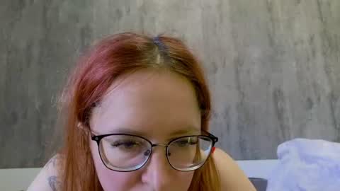 Snapshot of coy_girl_ chatting on 06-19-26, 09:24 My name is Emma - HELP COLLECT TOKENS FOR THE OPERATION FOR MY DAUGHTER online show from 06-19-26, 09:24