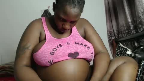 Erykah online show from 01-06-26, 04:11