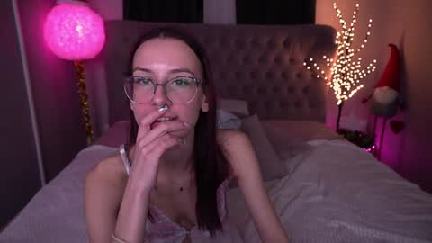 cozymell online show from 01-17-25, 06:02