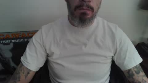 Snapshot of cpl_inlove chatting on 02-08-26, 07:06 cpl_inlove online show from 02-08-26, 07:06