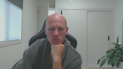 Snapshot of cptduckpants chatting on 12-10-24, 12:06 cptduckpants online show from 12-10-24, 12:06