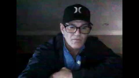 Snapshot of crackback927 chatting on 02-20-26, 01:02 crackback927 online show from 02-20-26, 01:02