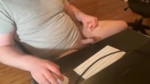 Snapshot of crackthesky886 chatting on 11-10-25, 04:44 crackthesky886 online show from 11-10-25, 04:44