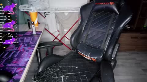 Snapshot of crash_test13 chatting on 02-03-25, 10:00 crash_test13 online show from 02-03-25, 10:00