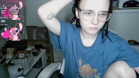 Snapshot of crash_test13 chatting on 09-22-25, 06:10 crash_test13 online show from 09-22-25, 06:10