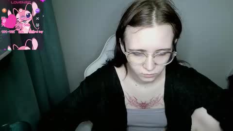 Snapshot of crash_test13 chatting on 10-21-25, 12:33 crash_test13 online show from 10-21-25, 12:33