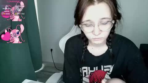 Snapshot of crash_test13 chatting on 10-29-25, 09:11 crash_test13 online show from 10-29-25, 09:11