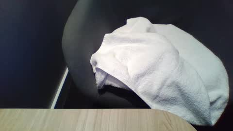 crave_me_ online show from 11-26-25, 01:06