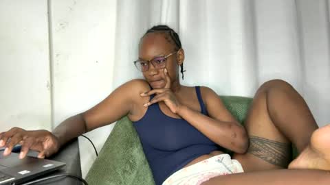 Snapshot of crave_meslowly chatting on 07-01-26, 03:30 Taliee online show from 07-01-26, 03:30