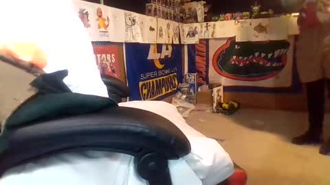 Snapshot of craveitoften chatting on 02-22-25, 01:33 craveitoften online show from 02-22-25, 01:33