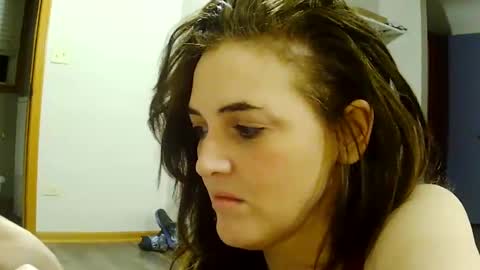 Snapshot of craveitoften chatting on 02-27-25, 02:10 craveitoften online show from 02-27-25, 02:10