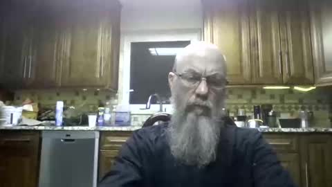 Snapshot of craven_moreass chatting on 05-12-26, 02:19 Dick Fitswell online show from 05-12-26, 02:19