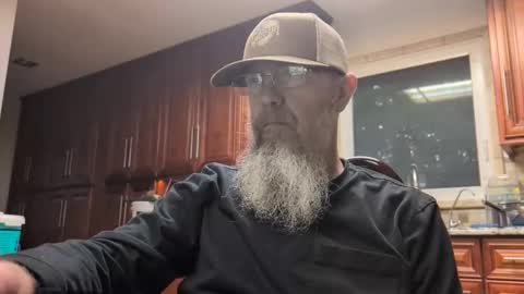 Snapshot of craven_moreass chatting on 06-01-26, 10:28 Dick Fitswell online show from 06-01-26, 10:28