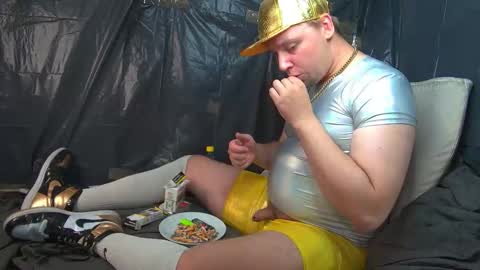 robin online show from 09-19-25, 06:19