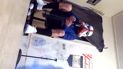 Snapshot of crazy4feetmanic chatting on 11-01-25, 08:05 drbucknaked online show from 11-01-25, 08:05