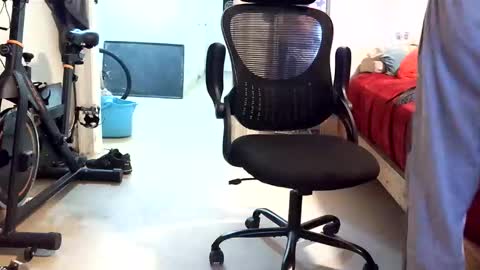 Snapshot of crazy4feetmanic chatting on 02-14-26, 01:35 drbucknaked online show from 02-14-26, 01:35