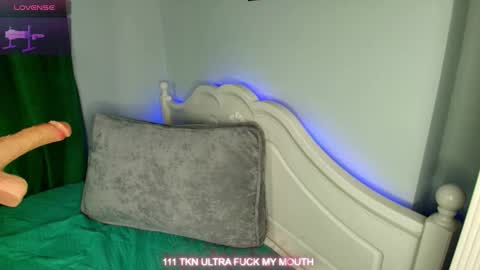 Eva online show from 11-14-25, 07:07