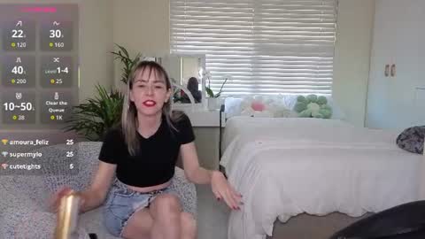 Stacy 2pm to 6pm mon-fri 3 CAT online show from 07-06-26, 03:03