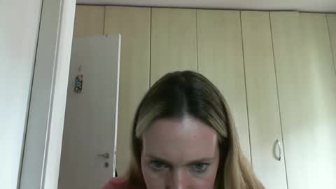 Anny online show from 02-10-25, 02:26