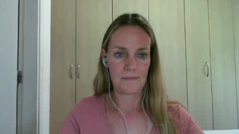 Anny online show from 02-13-25, 06:48