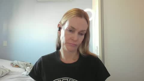 Anny online show from 03-16-26, 10:52