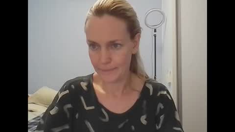 Anny online show from 04-09-26, 12:32