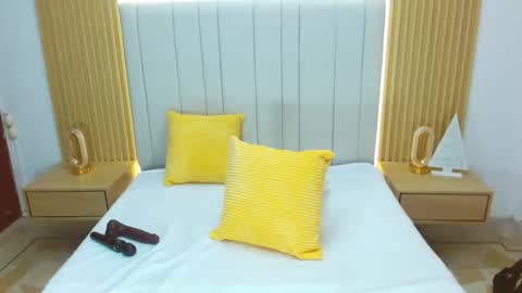 Sara online show from 12-14-25, 12:21