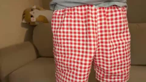 Snapshot of crazybottom99 chatting on 01-11-25, 07:05 Alex online show from 01-11-25, 07:05