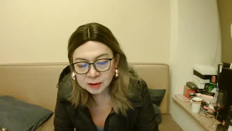 Snapshot of crazychika chatting on 03-05-25, 08:21 Kelly online show from 03-05-25, 08:21