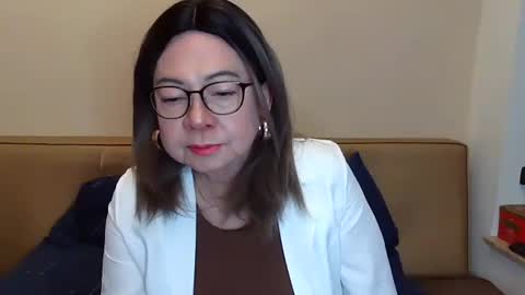 Snapshot of crazychika chatting on 04-24-26, 03:36 Kelly online show from 04-24-26, 03:36